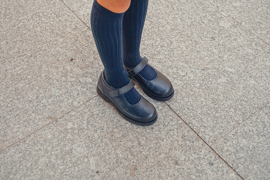 Zapatos Colegiales Merceditas Niña tira adherente   