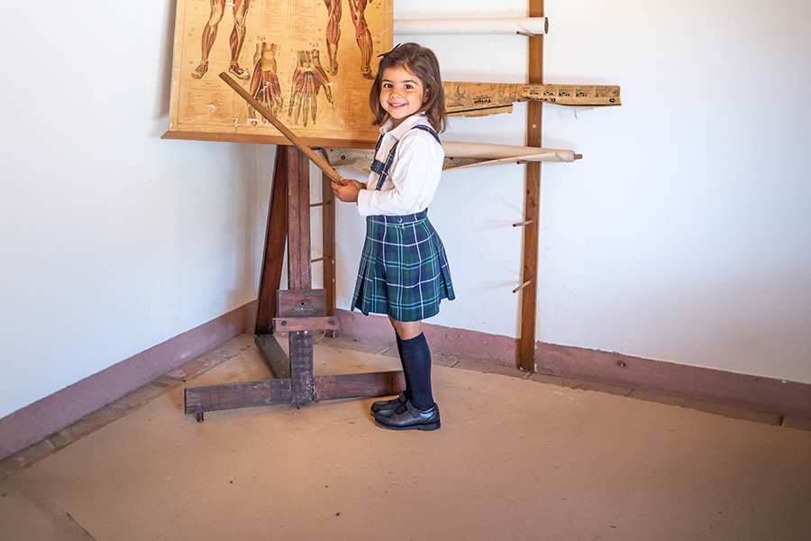 Zapatos Colegiales Merceditas Niña tira adherente   