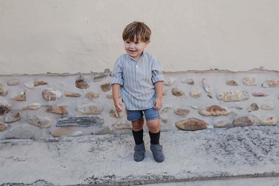 Botines tira ancha adherente forro pelito