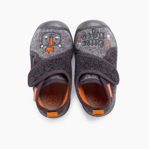 Zapatillas casa Biomecanics puntera reforzada Gris