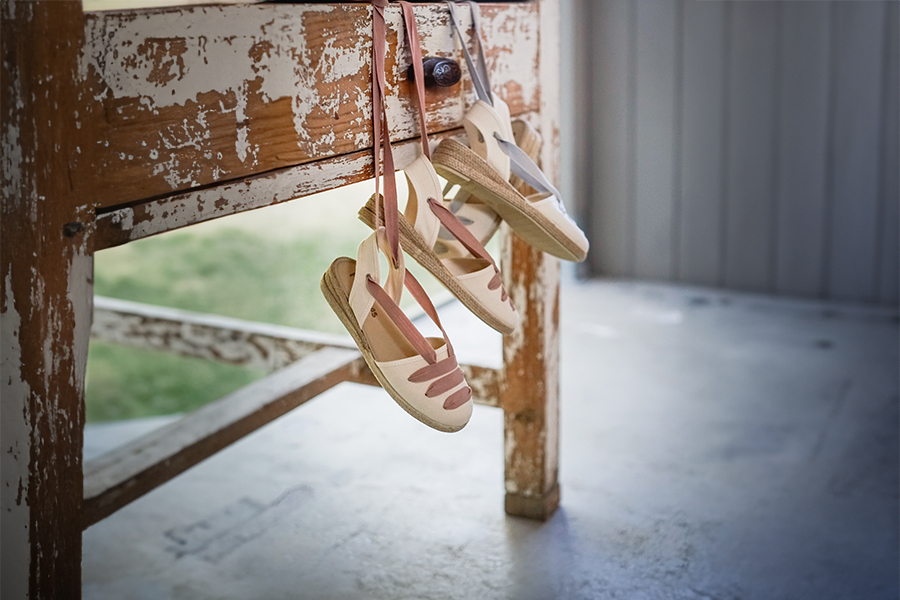 Alpargatas cuña goyescas con cintas