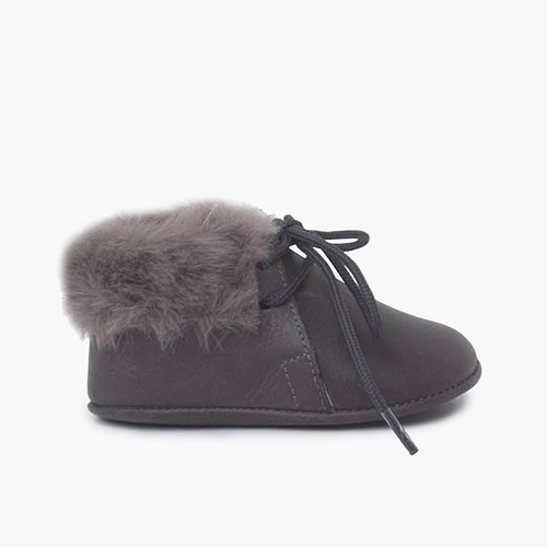 Botitas Bebe Cordones y Cuello Pelito Gris