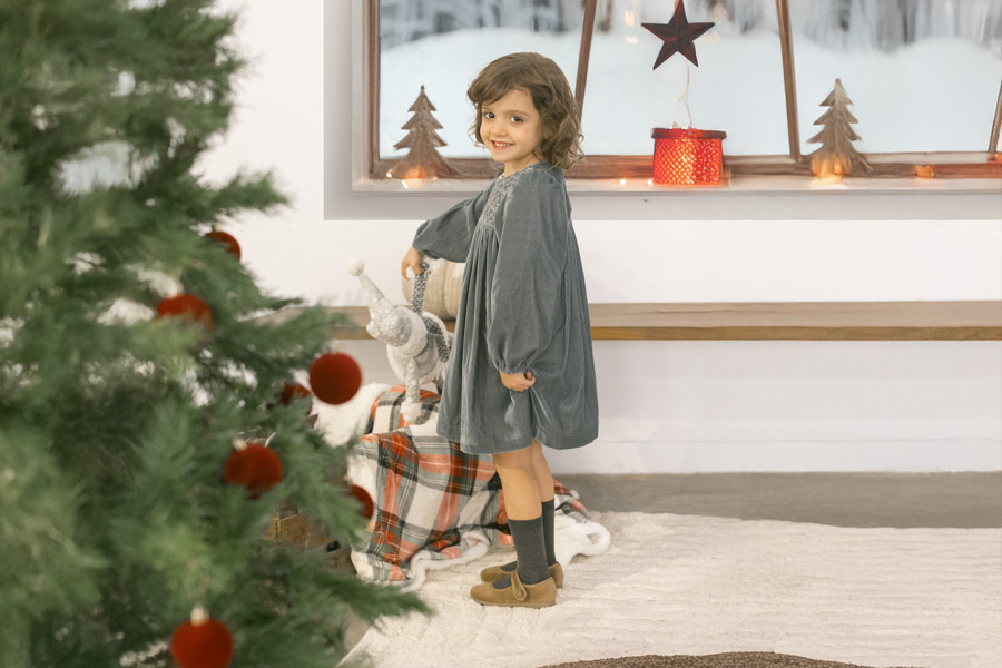 Merceditas velvet tira adherente botón