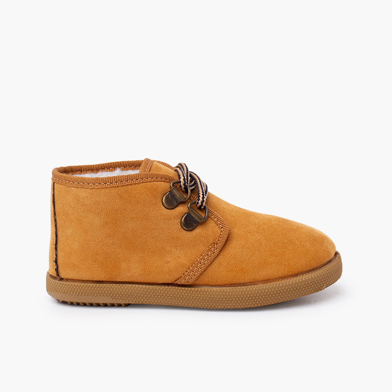 Bottes suède doublure mouton lacets bicolores Chameau