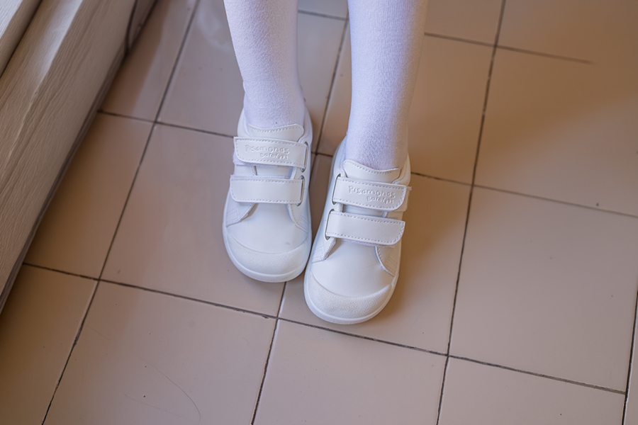 Zapatillas blanditas barefoot colegio efecto piel