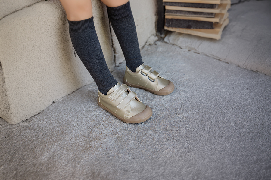 Zapatillas barefoot efecto piel metalizadas
