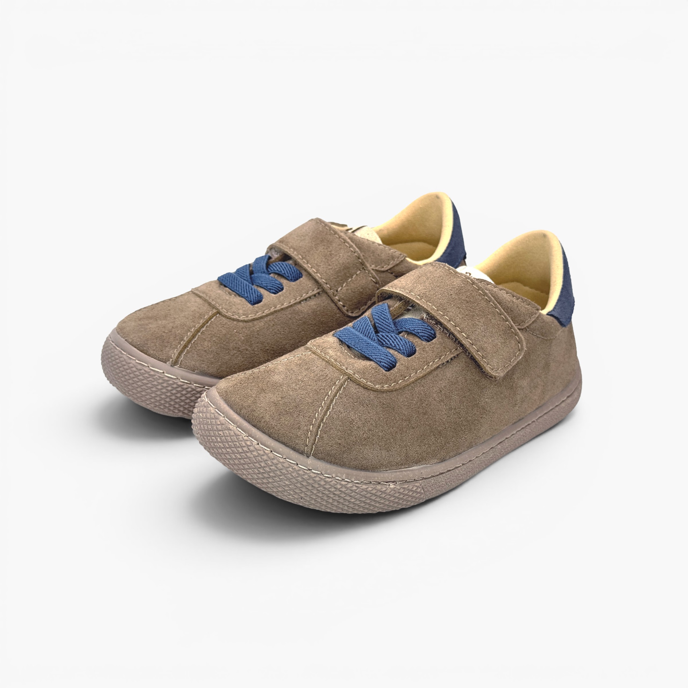 Baskets barefoot suède fermeture combinée Taupe