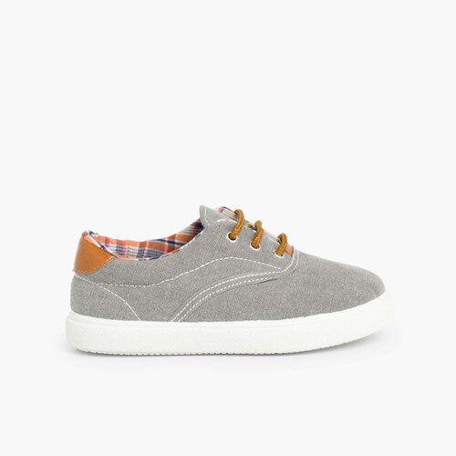 Zapatillas Contraste de Lona y Cordones Gris