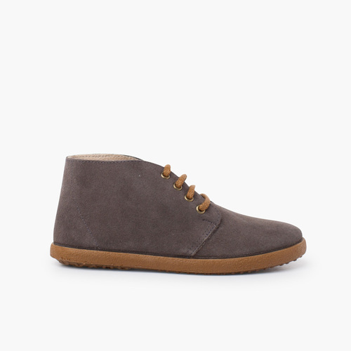 Bota serraje estilo safari contraste Gris