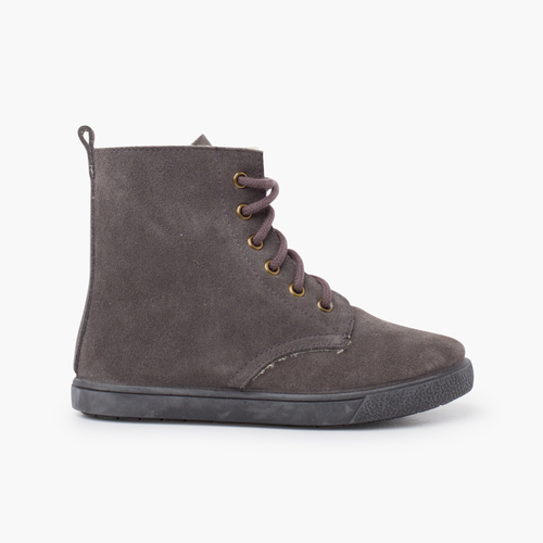 Bota borrego cordones cremallera lateral Gris