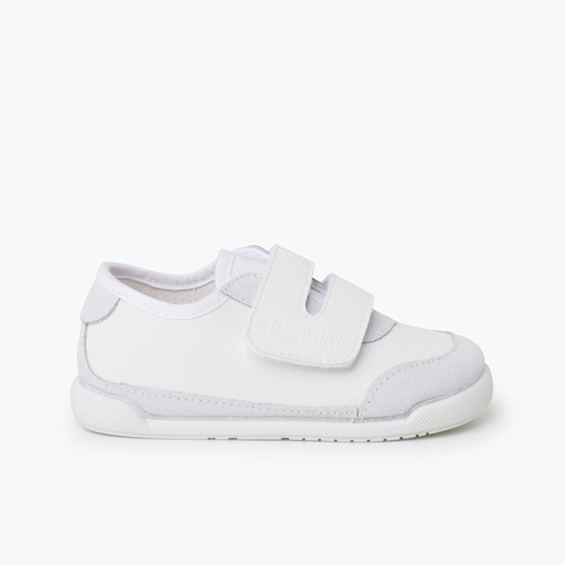 Deportivas barefoot combinadas piso blanco