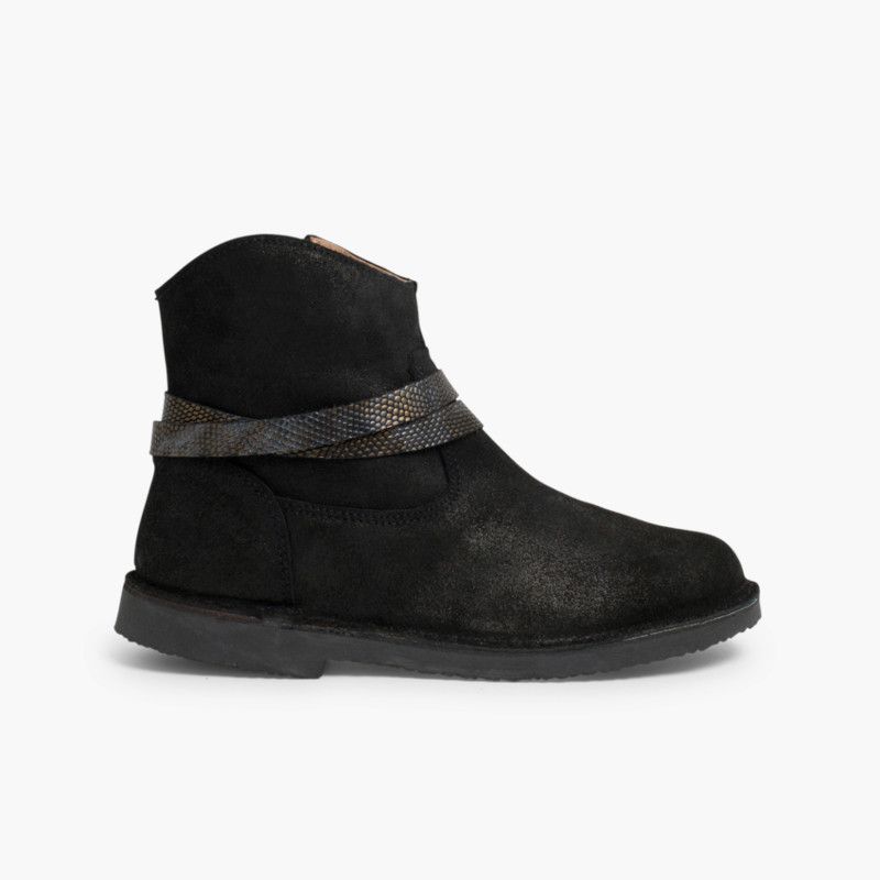 Botas Bajas con Adorno Efecto Serpiente