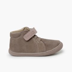 Botas barefoot serraje tira piel y cordones Piedra