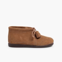 Bota serraje picado y borlas Topo