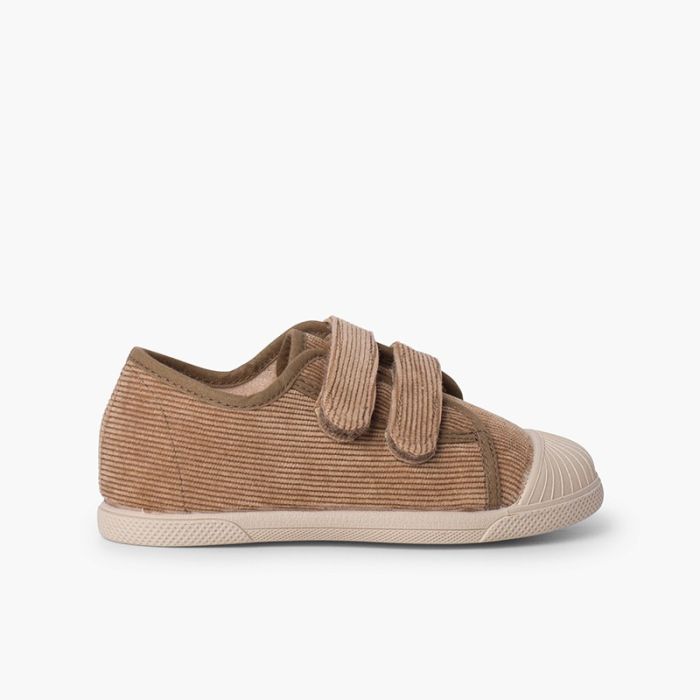 Zapatillas pana puntera goma y doble cierre