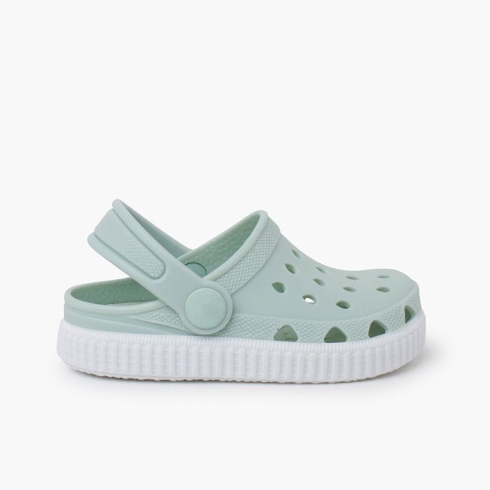 Zuecos goma tipo zapatillas