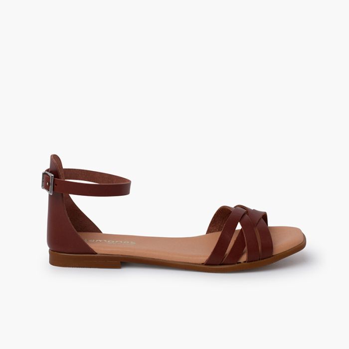 Sandalias niña y mujer en piel con tiras y talonera 