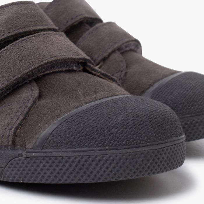 Zapatillas serraje niños puntera goma