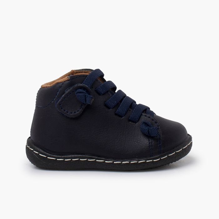 Botitas piel lavable niños cordones elásticos