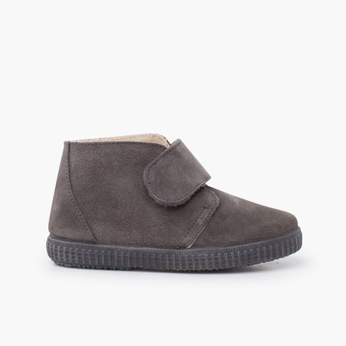Botines tira ancha adherente forro pelito