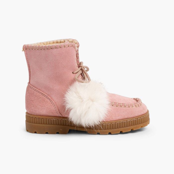 Botas con pompones serraje niña