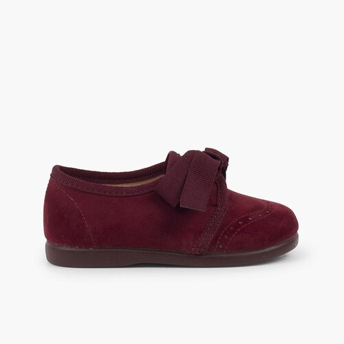 Zapatito niños tipo blucher con lazo y picados Burdeos