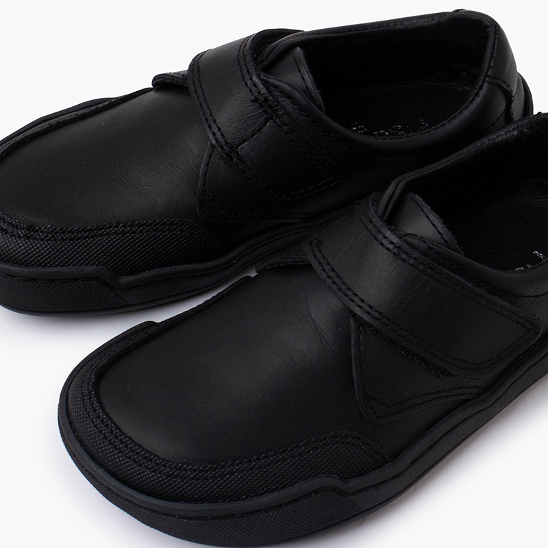 ESCOLARES BAREFOOT