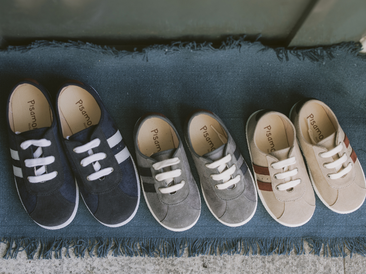 https://cdn02.pisamonas.es/media/mageplaza/blog/post/l/i/limpieza_cordones.jpg